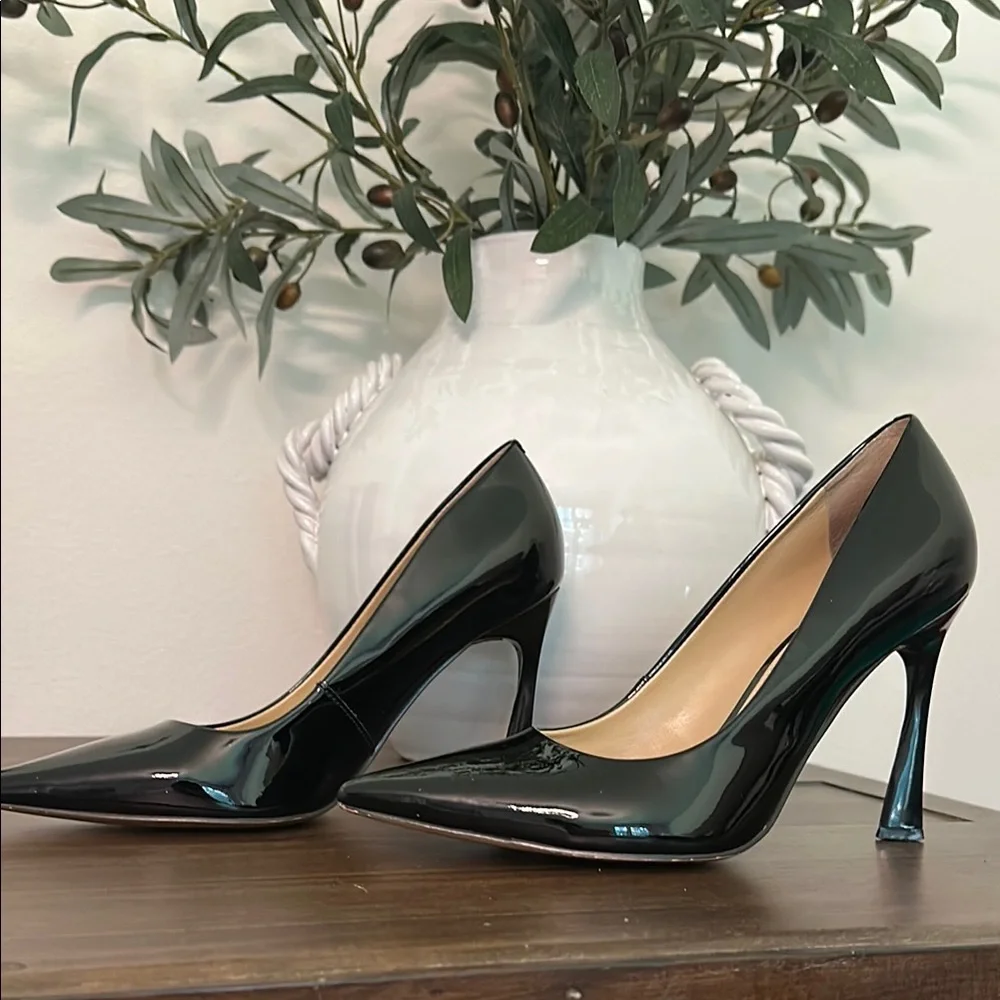 Black Patent Pointed-Toe High Heel Pumps - Women's